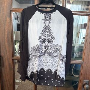Karen Kane Women Black White Medallion Print Long Sleeve Blouse Small Made in US